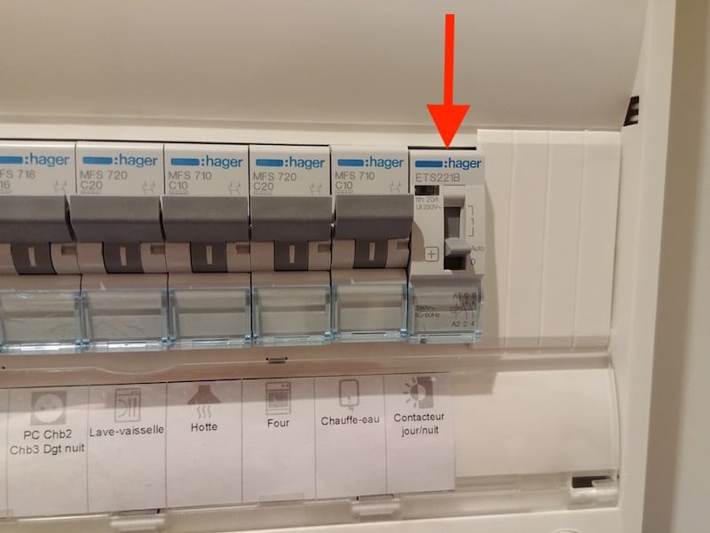 Comment mettre le contacteur jour nuit en marche forcée pour tester un chauffe-eau
